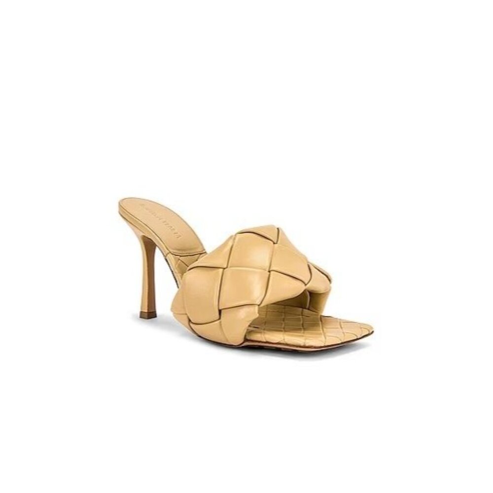 Bottega Veneta The Lido Sandals in Cane Sugar 37 7 Womens Leather High Heels